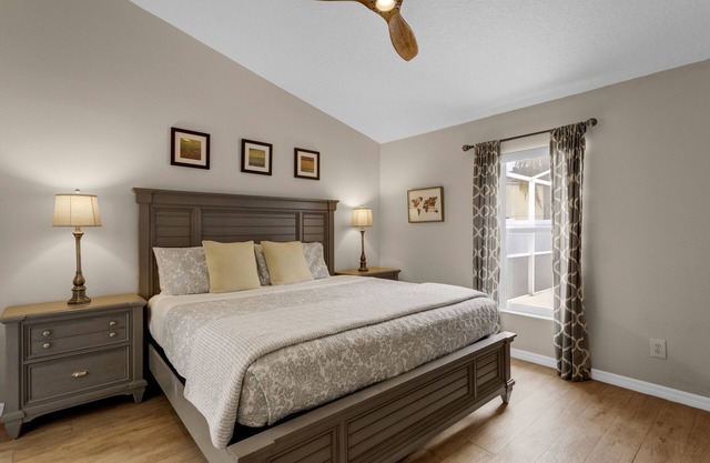 Elegant 4BR Pool Villa – 10% Off Weekly Stay Just 18 Min to Disney!