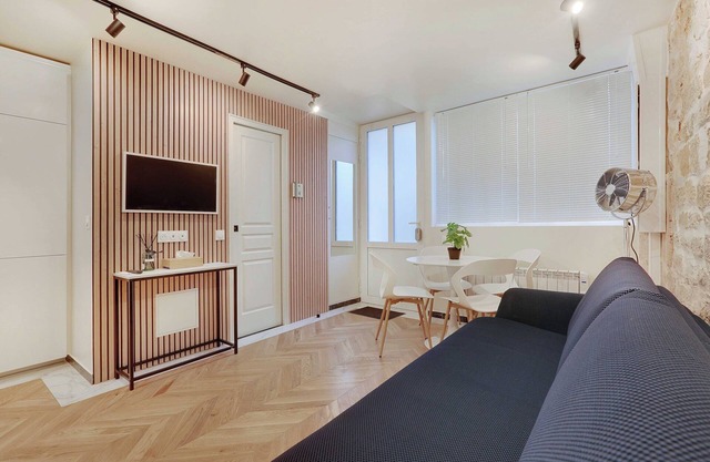 Elegant 4P Studio in the Heart of Montmartre - Paris