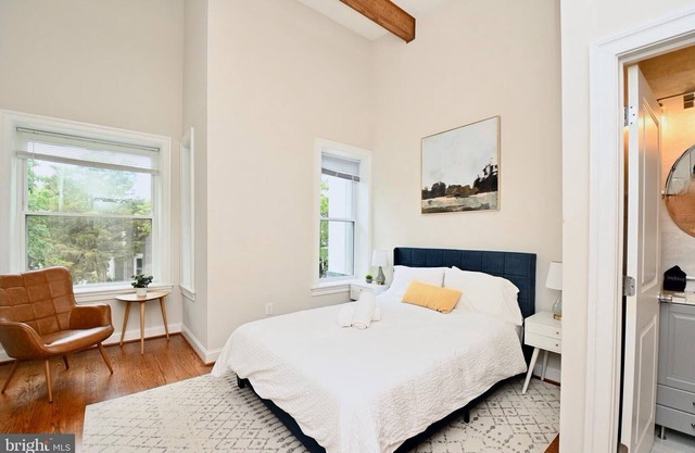 Elegant 5BR home 1 mile from Capitol Hill!Free Parking!