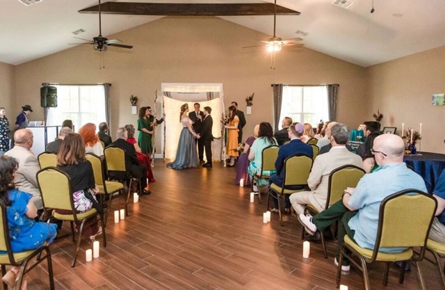 Elegant 6-bedroom, 6-bath home, sleeps 12. Ideal for large groups with Optional Banquet Room