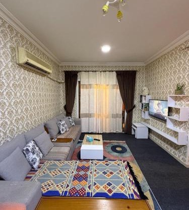 Elegant apartment with garden