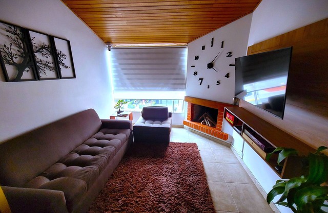 Elegant apartment with up to 4 people