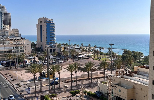 Elegant Apt with Balcony & Sea View by FeelHome