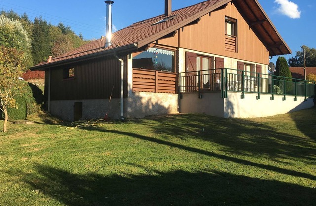 Chalet acogedor en Gerbépal Con Terraza