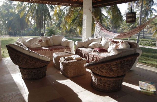 Elegante casa de diseño con piscina. Precios especiales oferta. Apta mascotas