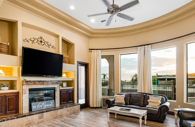 Elegant, dog-friendly oasis with private pool, putting green & rooftop terrace