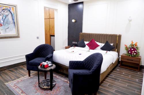 Elegant Executive Suite
