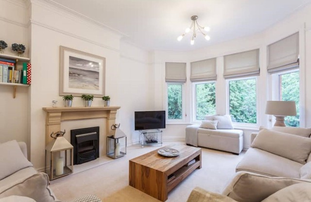 Elegant flat near Sandbanks