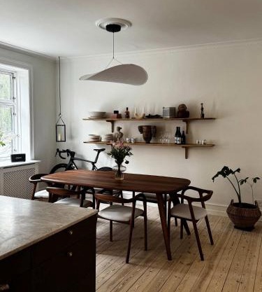 Elegant Frederiksberg Designer Apt