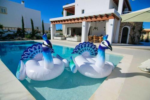 Elegant House in Sant Josep de sa Talaia with Private Pool