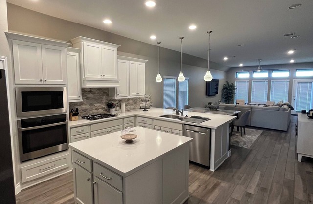 Elegant home centrally located between Austin and San Antonio