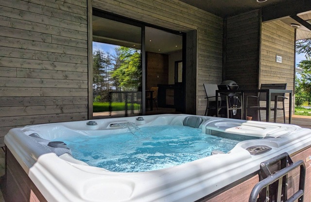 Lodge elegante con spa privado y bienestar