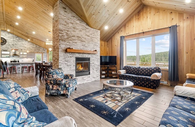 Elegante chalet frente al lago cerca de Mont Tremblant