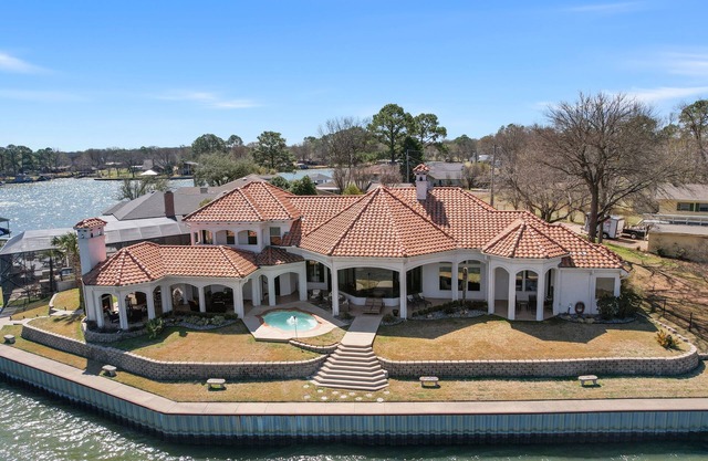 Elegant Lake Living with an Incredible Lake View