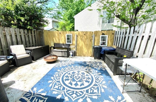 Elegant Oasis -10 Mi. to Downtown, near Airport!