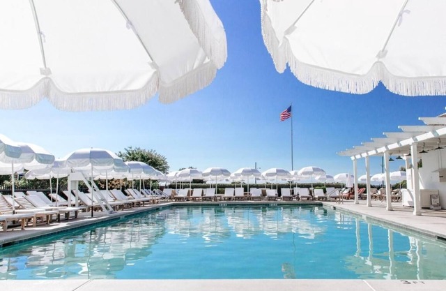 Elegant Oceanview Stay l Free Parking, Just Minutes from Cape May Beach