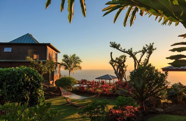 Elegante polinesia Kona Coffee Estate En Corazón De Holualoa-pie a la ciudad!