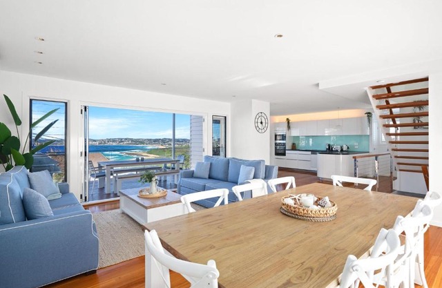 Elegant Sea-facing Home with Fantastic Views
