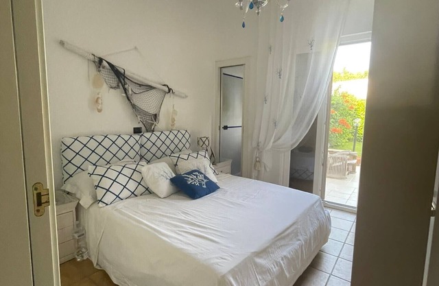Elegant seaside villa within the exclusive village Rosamarina Ostuni