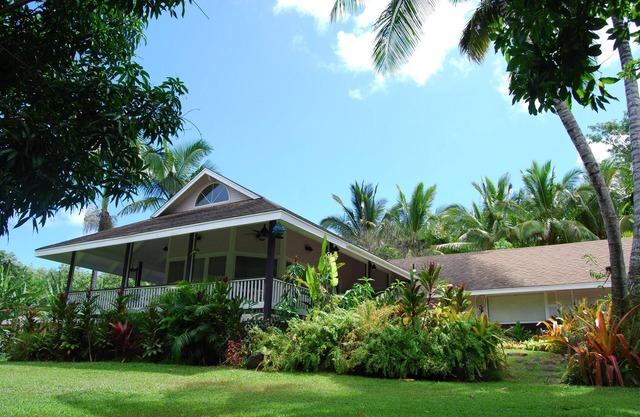 Plantación aislada elegante de la finca de la playa en la bahía de Moloaa, hola (Kauai) TVR 4180