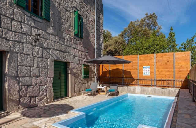 Elegante Villa Stasevica | 2 Dormitorios | Villa Lazini Dvori | Piscina Privada | Configuración rura