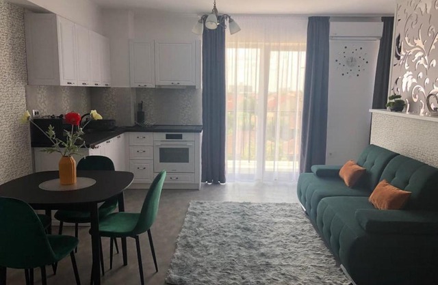 Elegant, Studio Central Apartament