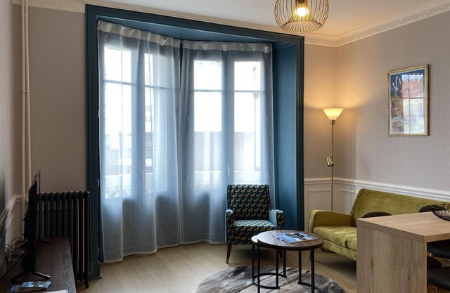Apartamento Moderno en el Corazón de Vichy con WiFi, Cocina Equipada y Estacionamiento Gratis
