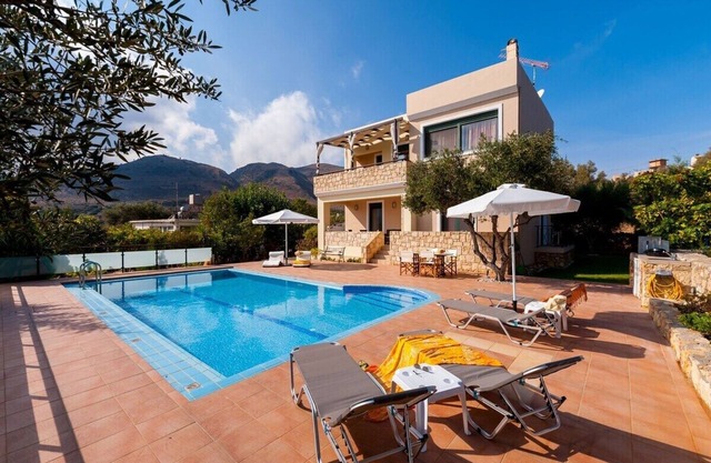 Elegant summer Villa for relaxing vacations