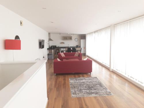 Elegant three bedroom apartment