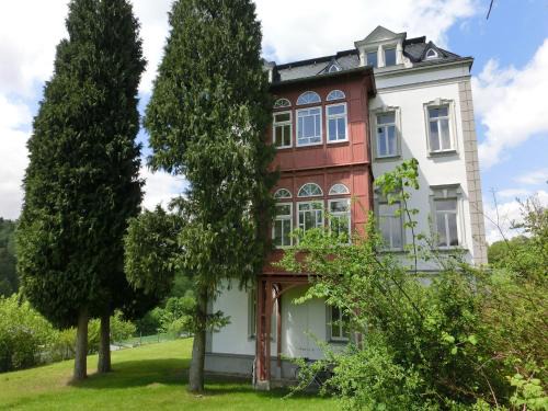 Elegant Villa in Borstendorf, cleaning included