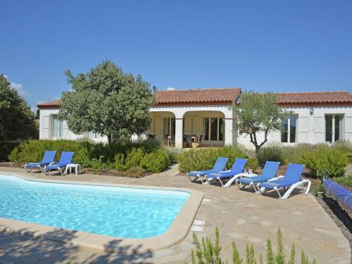 Elegant Villa in Escales