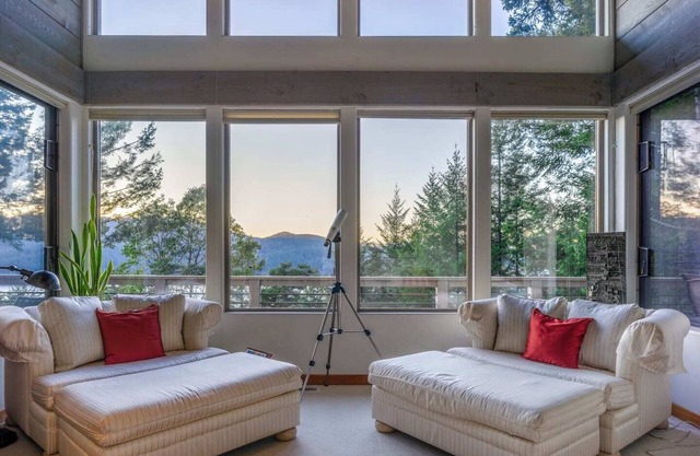 Elegant Water View, Walk to Moran State Park, Kayak, Trails, Rosario Resort, Minutes to Town
