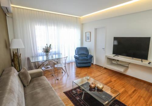 Elektras Apartment στο κέντρο της Λάρισας με δωρεάν Πάρκιγκ και Πρωινό
