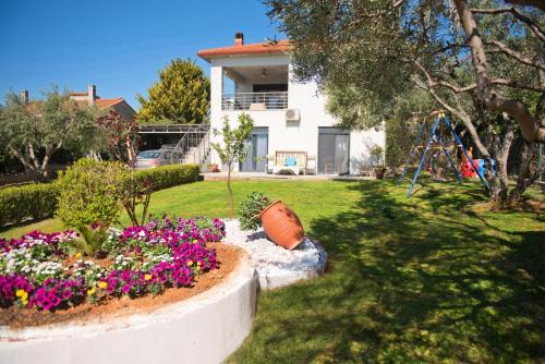 ELENA'S VILLA WITH VIEW
