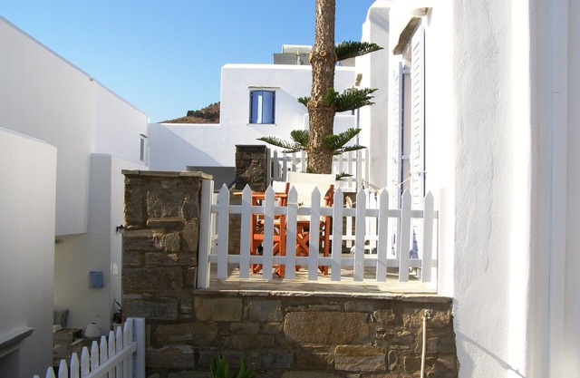 Elena Studios and Apartments