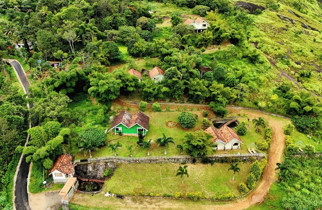 Elenor Cottages Cheriyar