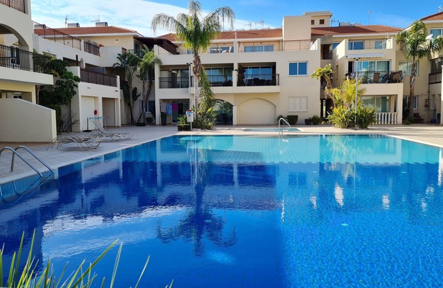 Eleonas Garden Apartments, spacious 2 bed apartment with pool, Sotira Village