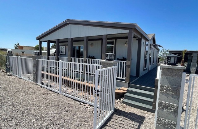 Elephant Lake Resort Oasis New