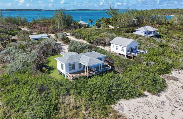 From Sunrise to Sunset: Eleuthera's Beauty at Your Doorstep