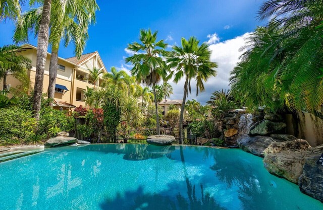 Elevated 2BR Modern Furnished Terrace Apt - Pool