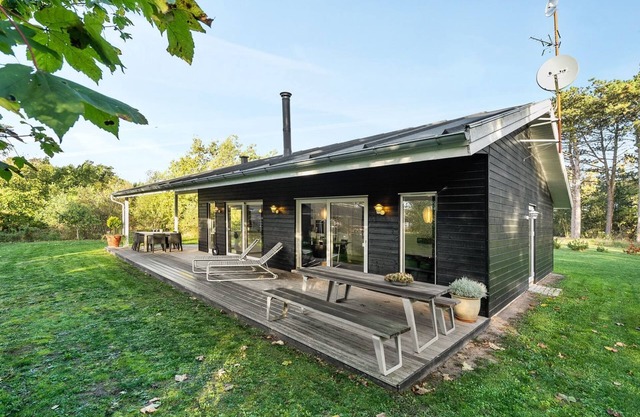 "Elfriede" - 400m to the inlet by Interhome