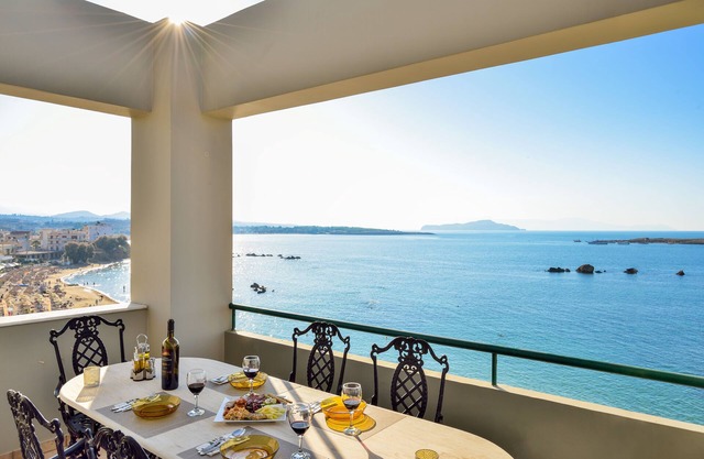 Elia Penthouse