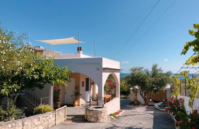 Elia's House Traditional & Cozy by 8essentially