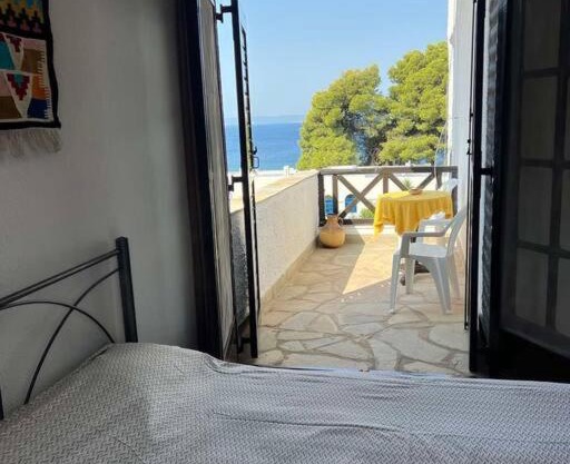 Elia Sea View Apartments 2