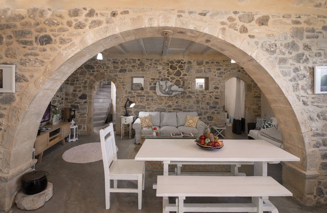 Casa de pueblo Elia (casa de piedra tradicional con vista)