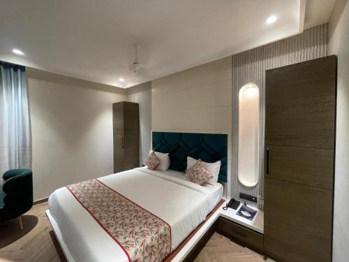 Elight Inn Hotel