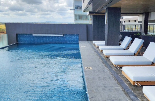 ELIJAH HOTEL