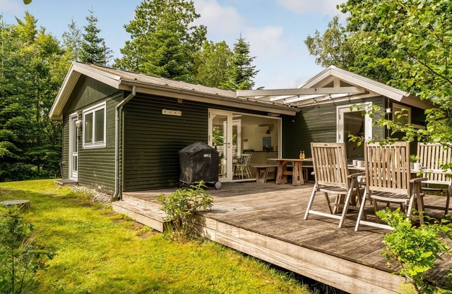 "Elisabete" - 200m to the fjord by Interhome