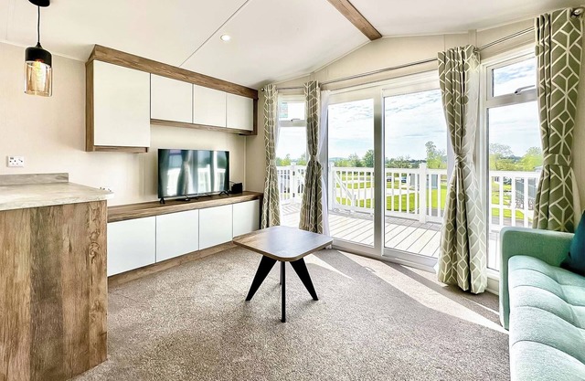 Elite 3 Bed with Decking