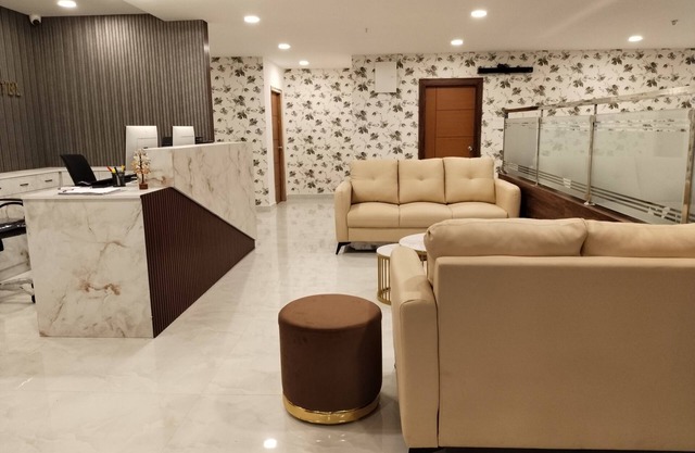 Elite Hotel HITECH